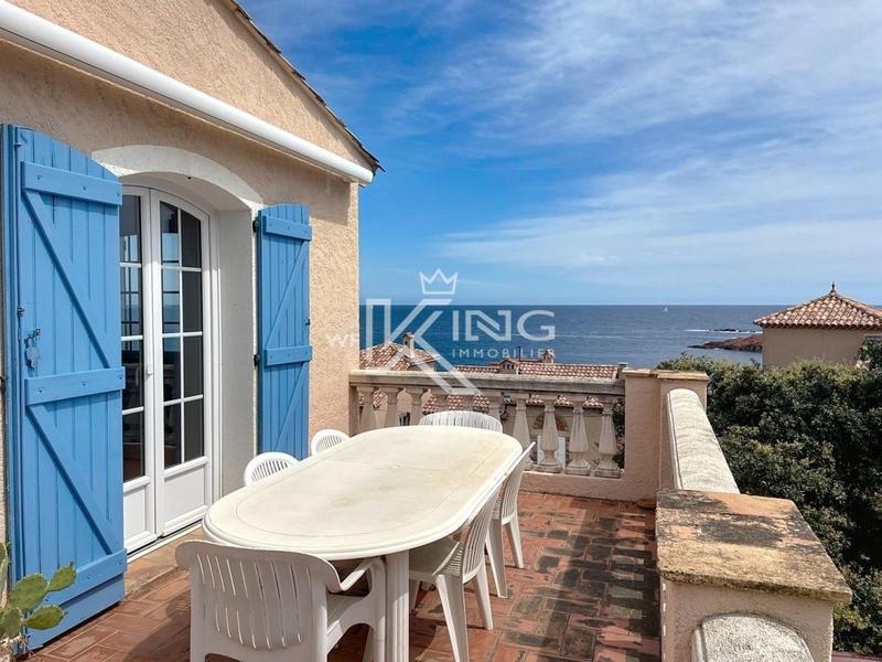 Villa - 212 m² - 6 pièces