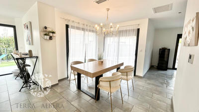 Maison - 111 m² - 4 pièces