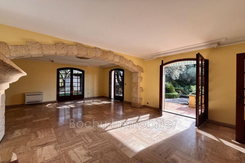 Maison - 187 m² - 6 pièces