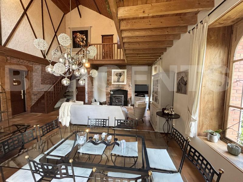 Maison de maîtres - 202 m² - 6 pièces