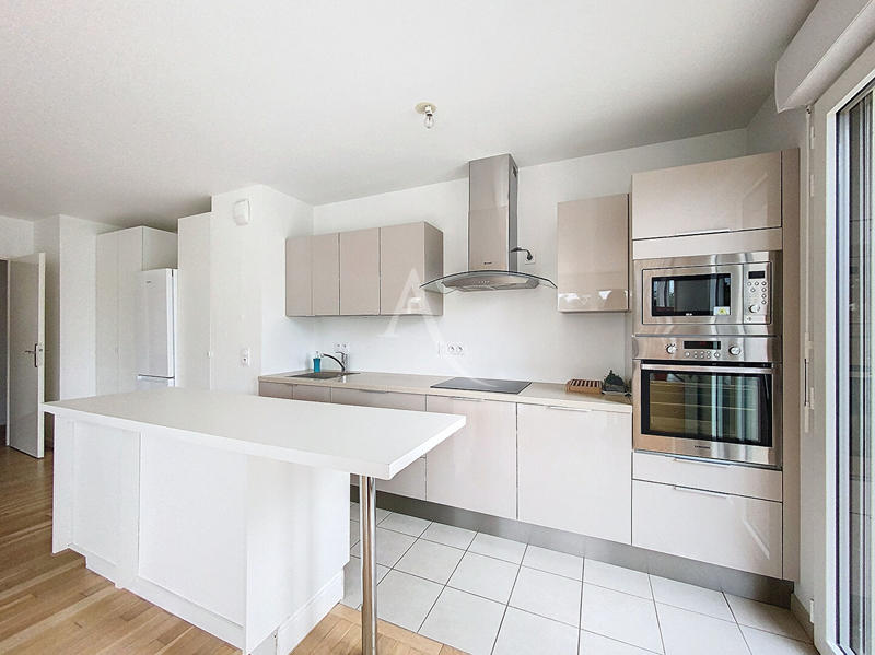 Appartement - 91 m² - 4 pièces