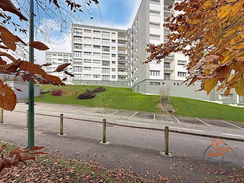 Appartement - 90 m² - 4 pièces