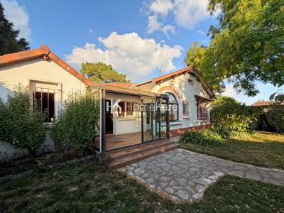 Maison - 130 m² - 4 pièces