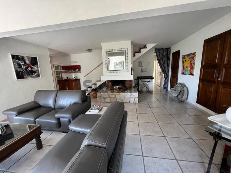 Villa - 159 m² - 6 pièces