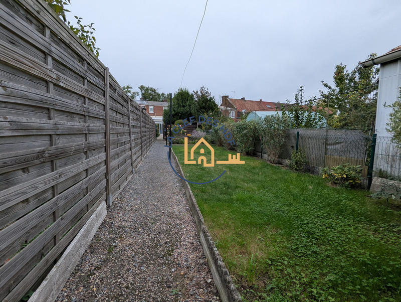 Maison - 105 m² - 4 pièces