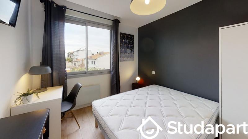 Chambre - 11 m² - 1 pièce