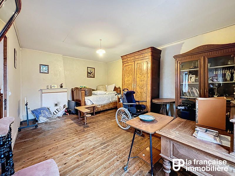 Maison - 93 m² - 5 pièces