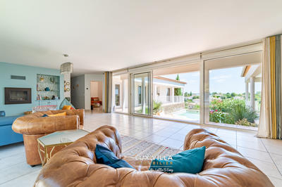 Maison - 180 m² - 7 pièces