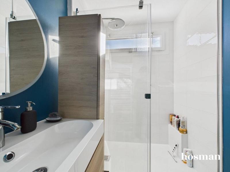 Appartement - 80 m² - 4 pièces