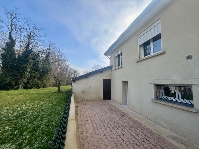 Maison traditionnelle - 124 m² - 6 pièces