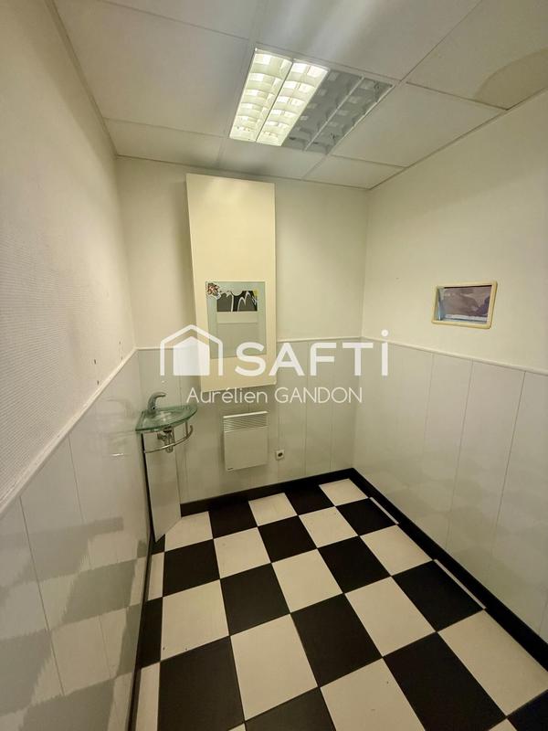 Immeuble - 68 m² - 3 pièces