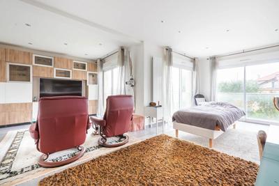 Maison - 162 m² - 7 pièces