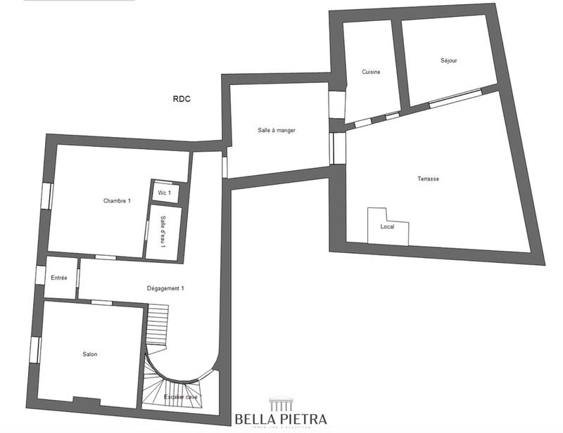 Maison de village - 240 m² - 6 pièces