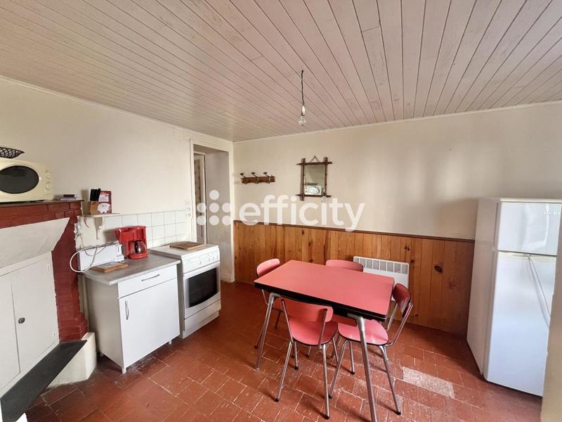 Maison - 92 m² - 7 pièces