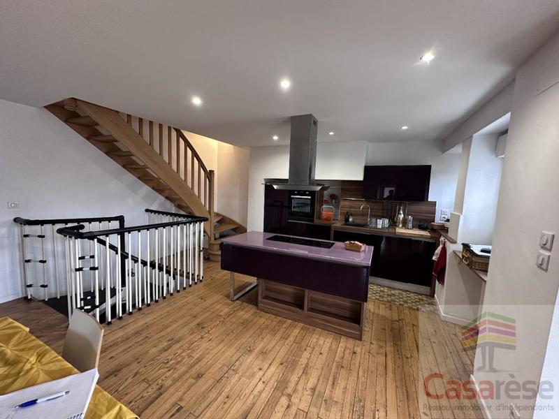 Maison de ville - 130 m² - 8 pièces