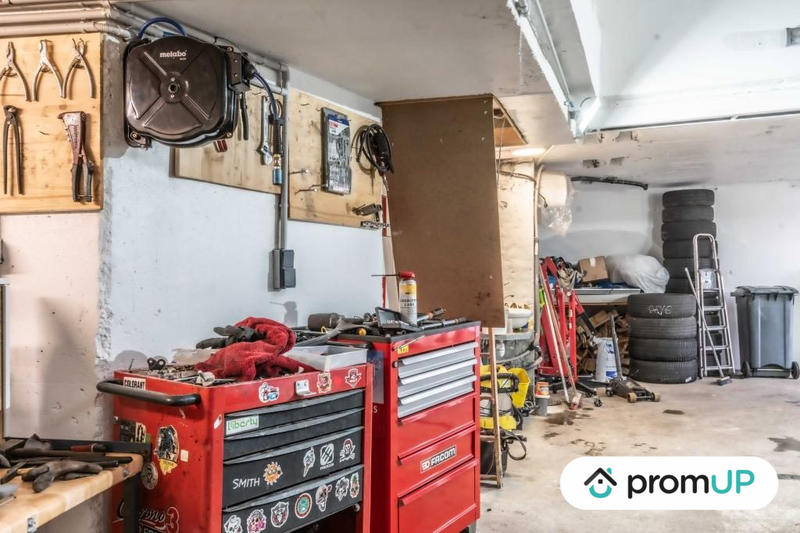 Parking / Garage - 50 m²