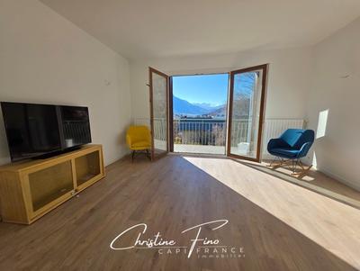 Appartement - 88 m² - 5 pièces