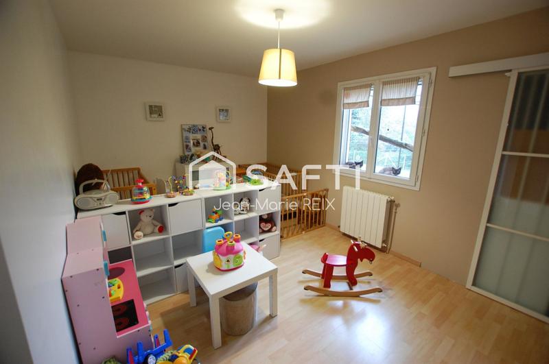 Maison - 285 m² - 6 pièces