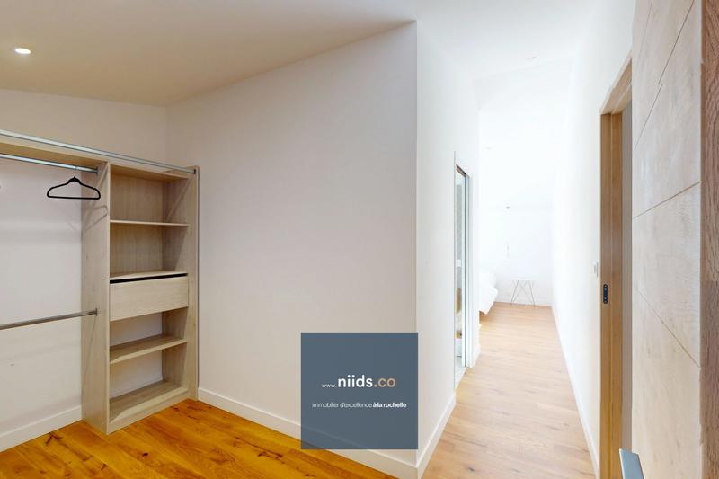 Maison - 189 m² - 5 pièces