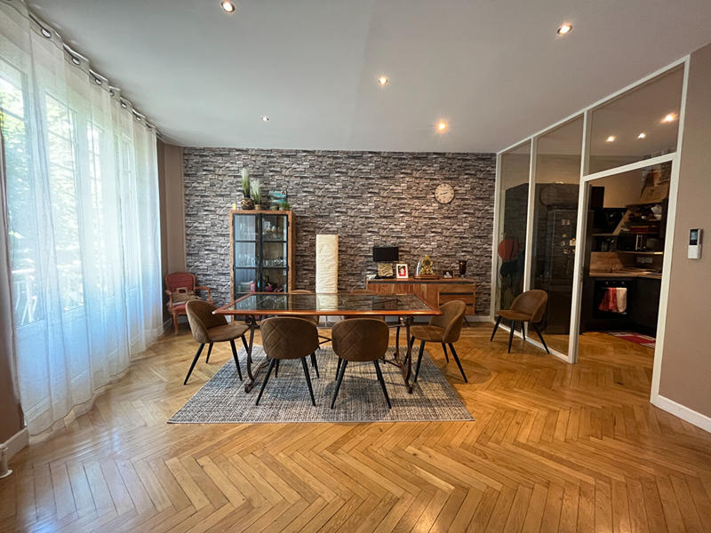 Appartement - 98 m² - 4 pièces