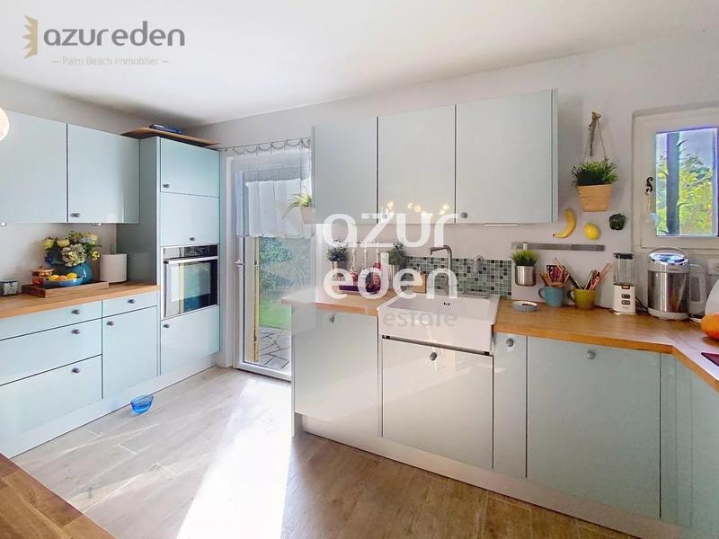 Maison - 94 m² - 4 pièces