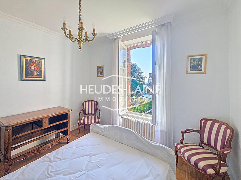 Maison - 197 m² - 8 pièces