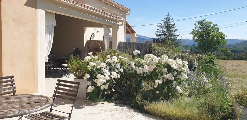 Maison - 308 m² - 10 pièces