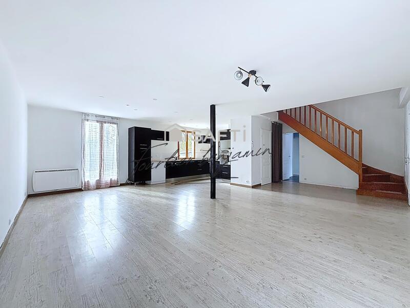 Maison - 120 m² - 5 pièces