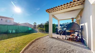 Maison - 137 m² - 4 pièces