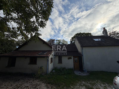 Maison - 94 m² - 5 pièces