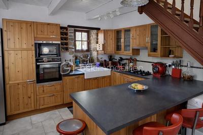 Maison en pierre - 93 m² - 5 pièces