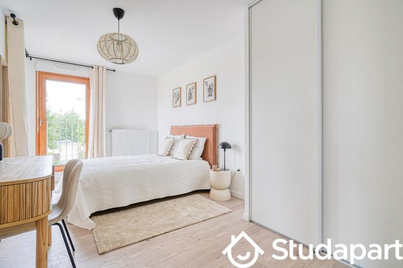 Chambre - 9 m² - 1 pièce