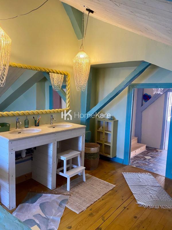 Maison de maîtres - 300 m² - 8 pièces