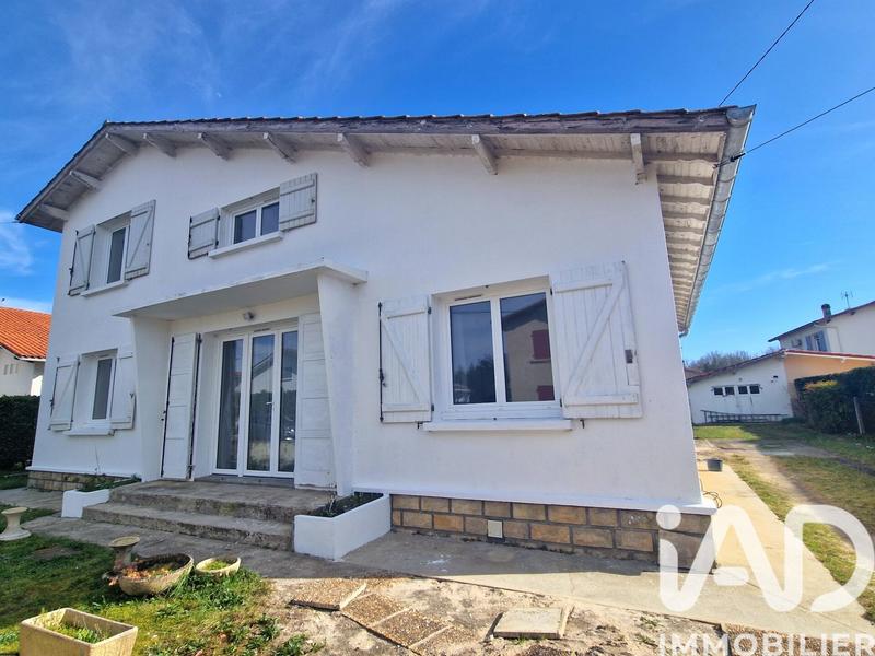 Maison - 140 m² - 6 pièces