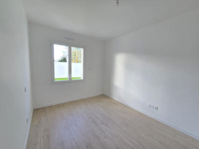 Maison - 104 m² - 4 pièces