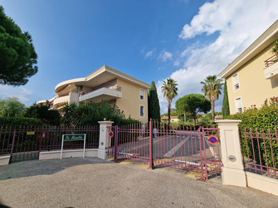 Appartement - 91 m² - 4 pièces