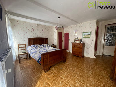 Maison - 148 m² - 2 pièces