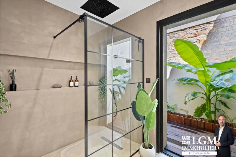 Maison - 182 m² - 5 pièces