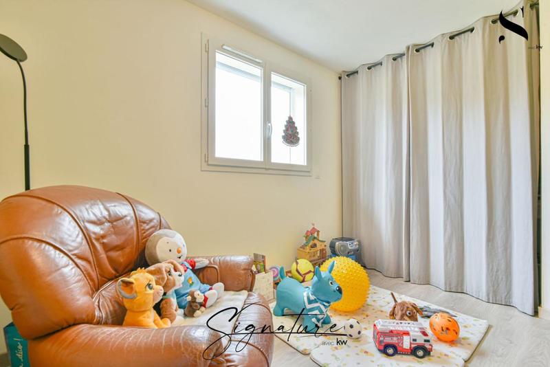 Pavillon - 94 m² - 5 pièces