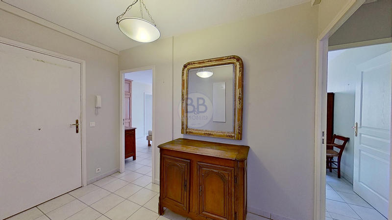 Appartement - 90 m² - 4 pièces