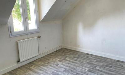 Maison - 94 m² - 5 pièces