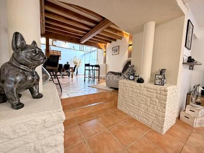 Maison - 180 m² - 5 pièces