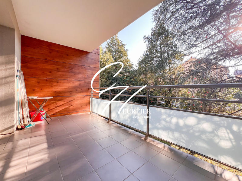 Appartement - 85 m² - 4 pièces