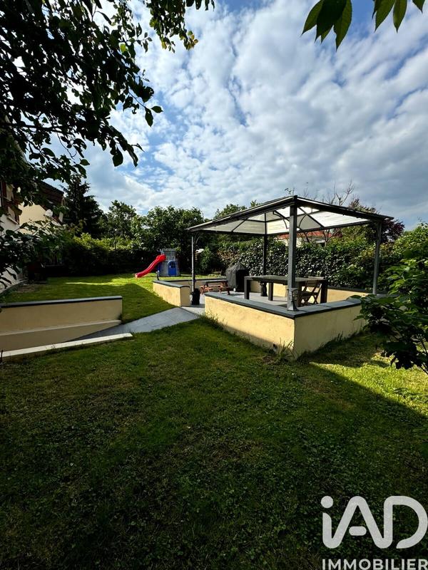 Maison - 137 m² - 8 pièces