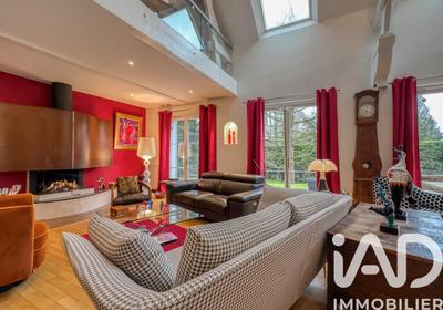 Maison - 338 m² - 8 pièces