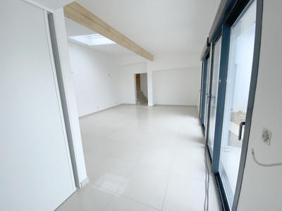 Maison - 104 m² - 4 pièces