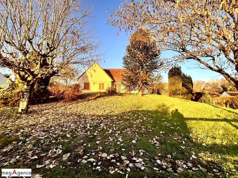 Maison traditionnelle - 156 m² - 7 pièces