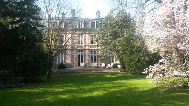 Hôtel particulier - 600 m² - 10 pièces