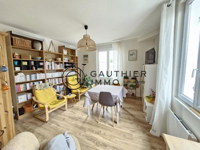 Maison - 75 m² - 5 pièces