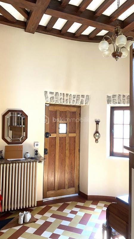 Demeure - 235 m² - 8 pièces